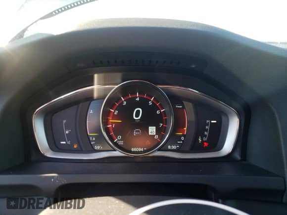 2016 Volvo S60 T5 Platinum с VIN YV4612UM3G2000408, выставлен на аукционе Copart как лот 51569394 с пробегом 66 094 миль миль и . История ставок и продаж доступна на DreamBid. Изображение 9.