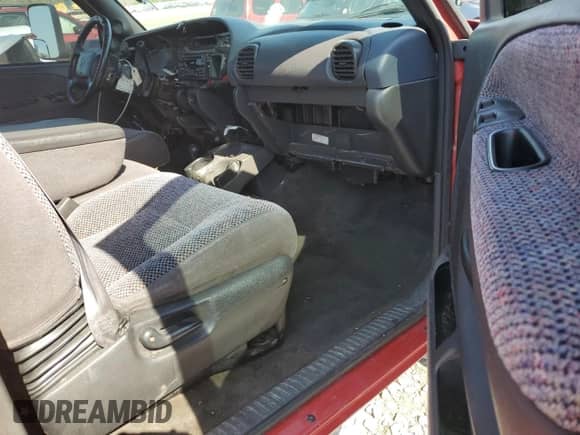 2002 Dodge 3500 с VIN 3B7MF336X2M201339, выставлен на аукционе Copart как лот 53582875 с пробегом Не указан миль и Списание • Salvage title. История ставок и продаж доступна на DreamBid. Изображение 8.
