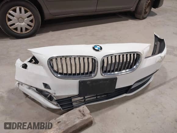 2014 BMW 5 Series 528i xDrive z VIN WBA5A7C51ED614703, wystawiony jako IAAI lot #42311251 z przebiegiem 100 219 mil mil oraz . Historia ofert i sprzedaży dostępna na DreamBid. Obrazek 12.