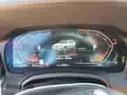 2021 BMW 3 Series 330i xDrive z VIN 3MW5R7J03M8C14072, wystawiony jako Copart lot #82479555 z przebiegiem 33 225 mil mil oraz Szkoda całkowita • Salvage title. Historia ofert i sprzedaży dostępna na DreamBid. Obrazek 9.