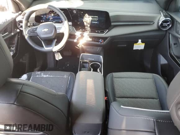 2025 Chevrolet Equinox FWD LT с VIN 3GNAXHEG4SL103195, выставлен на аукционе Copart как лот 45025225 с пробегом 1 042 миль миль и Списание • Salvage title. История ставок и продаж доступна на DreamBid. Изображение 8.