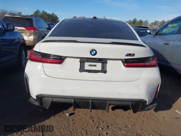 2024 BMW M3 Competition xDrive with VIN WBS43AY01RFS56024, listed as a IAAI auction lot 41339517 with 8,182 mi miles and . Bid and sale history available at DreamBid. Image 16.