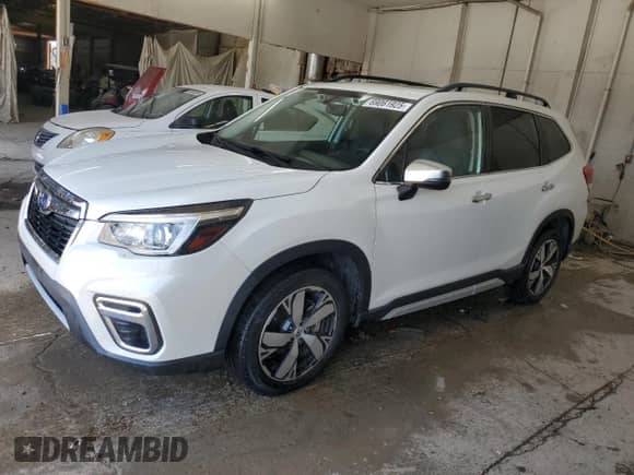 2019 Subaru Forester Touring z VIN JF2SKAWC7KH514752, wystawiony jako Copart lot #69061925 z przebiegiem 55 218 mil mil oraz Szkoda całkowita • Salvage title. Historia ofert i sprzedaży dostępna na DreamBid. Obrazek 1.