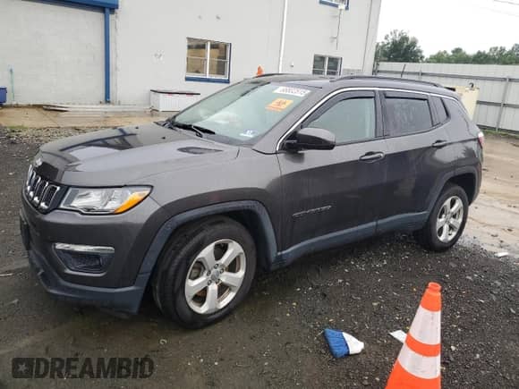 2018 Jeep Compass Latitude с VIN 3C4NJDBB4JT284505, выставлен на аукционе Copart как лот 66802515 с пробегом Не указан миль и Списание • Salvage title. История ставок и продаж доступна на DreamBid. Изображение 1.