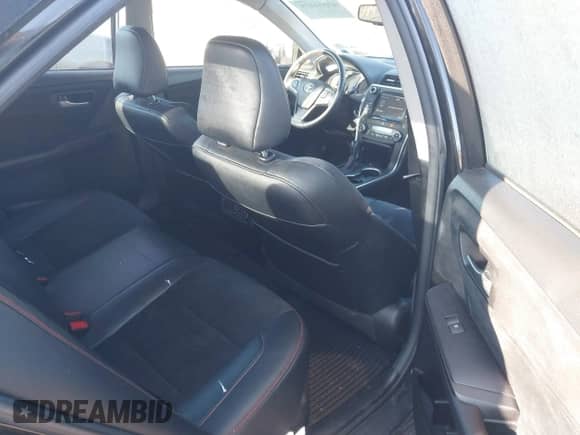 2017 Toyota Camry XLE с VIN 4T1BF1FK1HU671215, выставлен на аукционе IAAI как лот 43554451 с пробегом 161 233 миль миль и . История ставок и продаж доступна на DreamBid. Изображение 8.