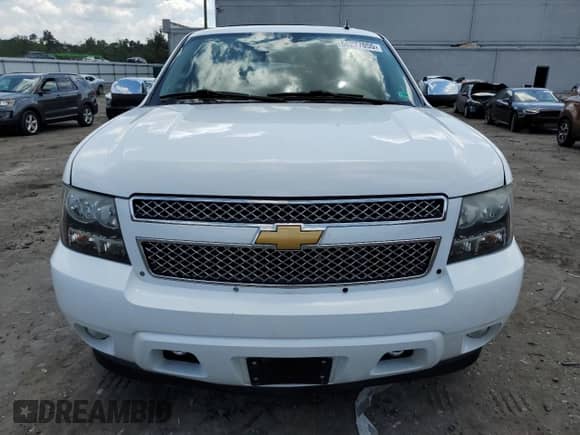 2014 Chevrolet Tahoe LT z VIN 1GNSKBE0XER102407, wystawiony jako Copart lot #66277055 z przebiegiem 149 652 mil mil oraz Szkoda całkowita • Salvage title. Historia ofert i sprzedaży dostępna na DreamBid. Obrazek 5.