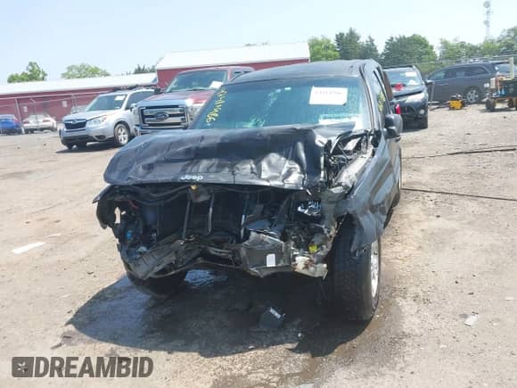 1999 Jeep Grand Cherokee Laredo с VIN 1J4G258S9XC538601, выставлен на аукционе IAAI как лот 42411986 с пробегом 219 776 миль миль и . История ставок и продаж доступна на DreamBid. Изображение 6.