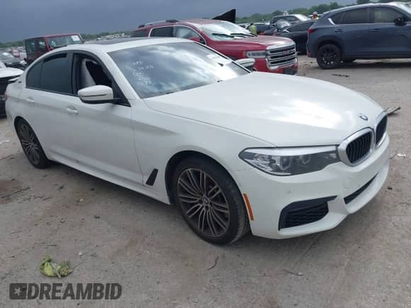 2019 BMW 5 Series 530e с VIN WBAJA9C52KB388172, выставлен на аукционе IAAI как лот 42518505 с пробегом Не указан миль и . История ставок и продаж доступна на DreamBid. Изображение 1.