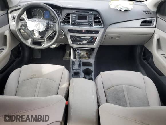 2015 Hyundai Sonata SE с VIN 5NPE24AF2FH188512, выставлен на аукционе Copart как лот 83899175 с пробегом 75 216 миль миль и Списание • Salvage title. История ставок и продаж доступна на DreamBid. Изображение 8.