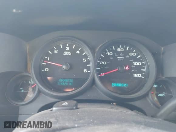 2012 Chevrolet Silverado 1500 LS z VIN 3GCPCREA3CG240817, wystawiony jako IAAI lot #43135184 z przebiegiem 314 528 mil mil oraz . Historia ofert i sprzedaży dostępna na DreamBid. Obrazek 7.