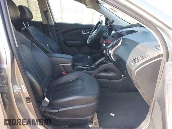 2013 Hyundai Tucson Limited с VIN KM8JU3AC8DU566372, выставлен на аукционе IAAI как лот 42714612 с пробегом Не указан миль и . История ставок и продаж доступна на DreamBid. Изображение 5.