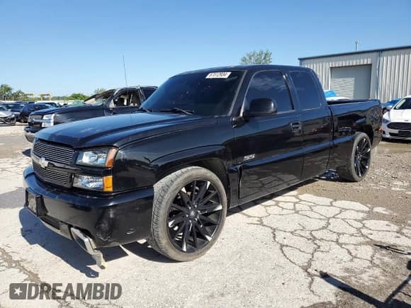 2004 Chevrolet Silverado SS с VIN 2GCEK19N841133121, выставлен на аукционе Copart как лот 67512934 с пробегом Не указан миль и Списание • Salvage title. История ставок и продаж доступна на DreamBid. Изображение 1.