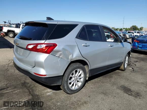 2021 Chevrolet Equinox LS z VIN 3GNAXSEVXMS130096, wystawiony jako Copart lot #81244635 z przebiegiem Nie podano mil oraz Nie do naprawy • Non repairable. Historia ofert i sprzedaży dostępna na DreamBid. Obrazek 3.