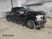 2018 Ford F-150 XLT z VIN 1FTEW1EP7JFB82021, wystawiony jako Copart lot #87015425 z przebiegiem 178 331 mil mil oraz Nie do naprawy • Non repairable. Historia ofert i sprzedaży dostępna na DreamBid. Obrazek 4.