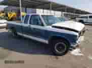 1992 Chevrolet S-10 z VIN 1GCCS19R4N2179797, wystawiony jako Copart lot #43402985 z przebiegiem 43 360 mil mil oraz Szkoda całkowita • Salvage title. Historia ofert i sprzedaży dostępna na DreamBid. Obrazek 4.