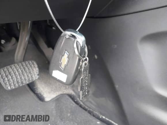 2020 Chevrolet Equinox LT с VIN 2GNAXKEV3L6263389, выставлен на аукционе IAAI как лот 43278971 с пробегом 49 550 миль миль и . История ставок и продаж доступна на DreamBid. Изображение 11.