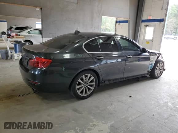 2016 BMW 5 Series 535i xDrive с VIN WBA5B3C51GG256462, выставлен на аукционе Copart как лот 85108155 с пробегом 99 603 миль миль и Списание • Salvage title. История ставок и продаж доступна на DreamBid. Изображение 3.