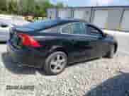 2013 Volvo S60 T5 с VIN YV1612FH5D2173050, выставлен на аукционе Copart как лот 70779425 с пробегом 91 895 миль миль и Чистый • Clean title. История ставок и продаж доступна на DreamBid. Изображение 3.