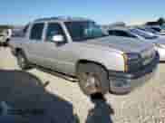 2005 Chevrolet Avalanche Z66 z VIN 3GNEC12Z05G121605, wystawiony jako Copart lot #82097055 z przebiegiem 158 787 mil mil oraz Szkoda całkowita • Salvage title. Historia ofert i sprzedaży dostępna na DreamBid. Obrazek 4.