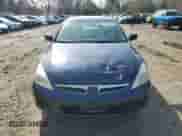 2007 Honda Accord LX z VIN 1HGCM56497A175944, wystawiony jako Copart lot #52051655 z przebiegiem 108 748 mil mil oraz Czysty tytuł • Clean title. Historia ofert i sprzedaży dostępna na DreamBid. Obrazek 5.