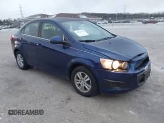 2013 Chevrolet Sonic LT с VIN 1G1JD5SB9D4110590, выставлен на аукционе IAAI как лот 41006519 с пробегом 177 369 миль миль и . История ставок и продаж доступна на DreamBid. Изображение 1.