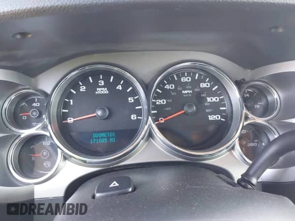 2008 Chevrolet Silverado 1500 2LT z VIN 3GCEC13J98G306354, wystawiony jako IAAI lot #40270442 z przebiegiem 171 085 mil mil oraz . Historia ofert i sprzedaży dostępna na DreamBid. Obrazek 7.
