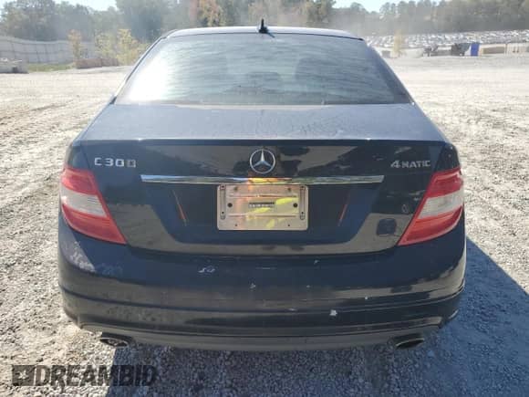 2010 Mercedes-Benz C 300 Sport с VIN WDDGF8BB6AF521321, выставлен на аукционе Copart как лот 82393115 с пробегом 226 397 миль миль и Чистый • Clean title. История ставок и продаж доступна на DreamBid. Изображение 6.