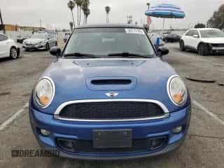 2012 MINI Hardtop S with VIN WMWSV3C56CTY17072, listed as a Copart auction lot 58275165 with 101,542 mi miles and Salvage title. Bid and sale history available at DreamBid. Image 5.