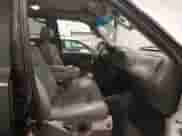 2002 Ford F-150 XLT с VIN 1FTRW08L72KE41409, выставлен на аукционе IAAI как лот 42245185 с пробегом 169 139 миль миль и . История ставок и продаж доступна на DreamBid. Изображение 5.