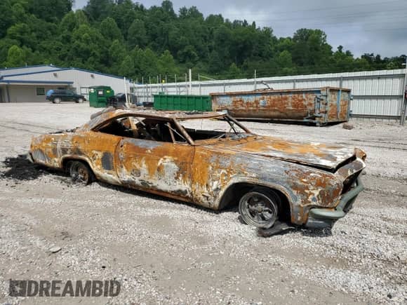1966 Chevrolet Impala с VIN 164376L140116, выставлен на аукционе Copart как лот 63986235 с пробегом Не указан миль и Списание • Salvage title. История ставок и продаж доступна на DreamBid. Изображение 4.