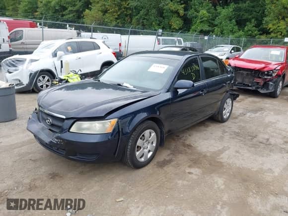 2008 Hyundai Sonata GLS z VIN 5NPET46C98H372828, wystawiony jako IAAI lot #43183846 z przebiegiem 194 688 mil mil oraz . Historia ofert i sprzedaży dostępna na DreamBid. Obrazek 17.