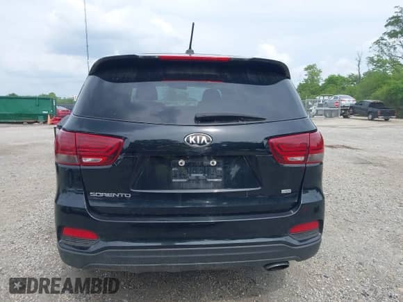 2019 Kia Sorento LX с VIN 5XYPGDA38KG566219, выставлен на аукционе IAAI как лот 42434504 с пробегом 107 522 миль миль и . История ставок и продаж доступна на DreamBid. Изображение 16.