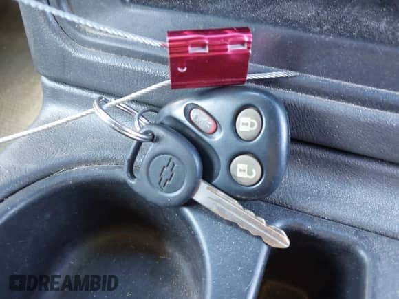 2005 Chevrolet Silverado 1500 Z71 with VIN 1GCEK19Z95Z227391, listed as a IAAI auction lot 43426385 with 155,318 mi miles and . Bid and sale history available at DreamBid. Image 11.