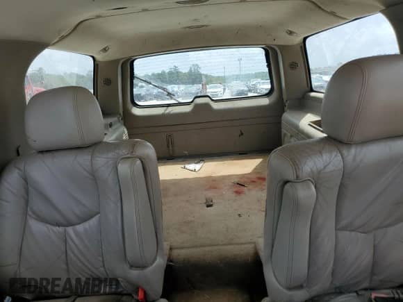 2004 Chevrolet Suburban Z71 z VIN 3GNFK16Z44G189308, wystawiony jako Copart lot #48125965 z przebiegiem Nie podano mil oraz Szkoda całkowita • Salvage title. Historia ofert i sprzedaży dostępna na DreamBid. Obrazek 10.