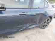 2024 Volvo S60 Plus Dark Theme z VIN 7JRL12FL0RG280760, wystawiony jako IAAI lot #42554434 z przebiegiem 34 569 mil mil oraz . Historia ofert i sprzedaży dostępna na DreamBid. Obrazek 6.