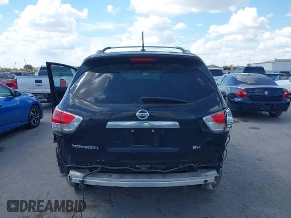 2014 Nissan Pathfinder S with VIN 5N1AR2MN0EC674081, listed as a IAAI auction lot 43403625 with 82,058 mi miles and . Bid and sale history available at DreamBid. Image 6.