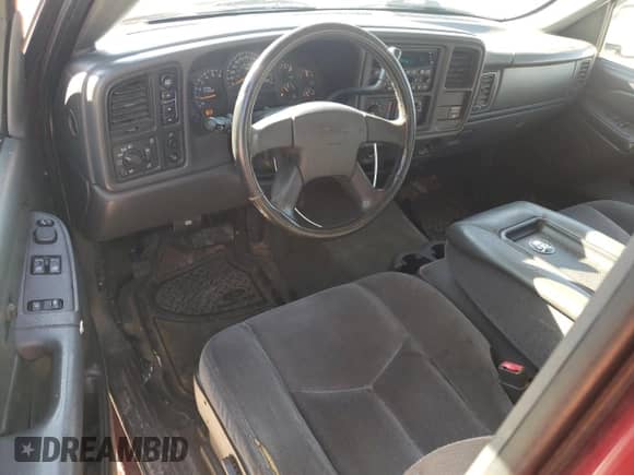 2004 GMC Sierra 1500 SLE with VIN 2GTEK19T641283906, listed as a Copart auction lot 80921405 with 232,844 mi miles and Clean title. Bid and sale history available at DreamBid. Image 8.