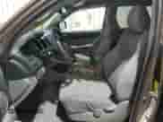 2010 Toyota Tacoma с VIN 3TMLU4EN3AM047115, выставлен на аукционе Copart как лот 84740755 с пробегом 156 026 миль миль и Списание • Salvage title. История ставок и продаж доступна на DreamBid. Изображение 7.