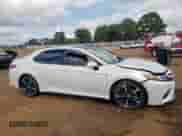 2019 Toyota Camry XSE z VIN 4T1B61HK9KU819244, wystawiony jako Copart lot #81748655 z przebiegiem 89 117 mil mil oraz Szkoda całkowita • Salvage title. Historia ofert i sprzedaży dostępna na DreamBid. Obrazek 4.