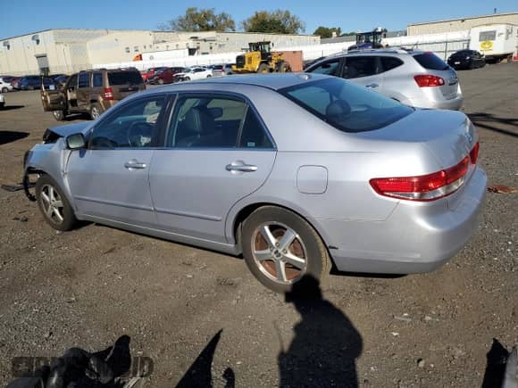 2004 Honda Accord EX with VIN 1HGCM568X4A089668, listed as a Copart auction lot 82346085 with 121,730 mi miles and Salvage title. Bid and sale history available at DreamBid. Image 2.