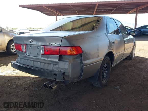 2000 Toyota Camry CE с VIN 4T1BG22K8YU665808, выставлен на аукционе IAAI как лот 43440773 с пробегом 267 048 миль миль и . История ставок и продаж доступна на DreamBid. Изображение 4.