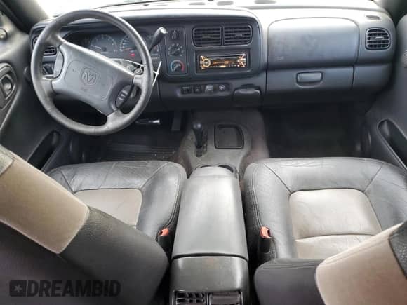 2000 Dodge Durango z VIN 1B4HS28Z8YF262768, wystawiony jako Copart lot #79917924 z przebiegiem 197 039 mil mil oraz Szkoda całkowita • Salvage title. Historia ofert i sprzedaży dostępna na DreamBid. Obrazek 8.