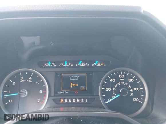 2016 Ford F-150 XLT z VIN 1FTFX1EGXGKF59717, wystawiony jako IAAI lot #43055402 z przebiegiem 115 962 mil mil oraz . Historia ofert i sprzedaży dostępna na DreamBid. Obrazek 7.