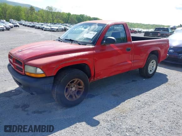 2003 Dodge Dakota z VIN 1D7FL16X63S355300, wystawiony jako IAAI lot #42140778 z przebiegiem 224 898 mil mil oraz . Historia ofert i sprzedaży dostępna na DreamBid. Obrazek 2.