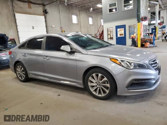2015 Hyundai Sonata Limited с VIN 5NPE34AF2FH242890, выставлен на аукционе Copart как лот 85586655 с пробегом 147 571 миль миль и Чистый • Clean title. История ставок и продаж доступна на DreamBid. Изображение 4.