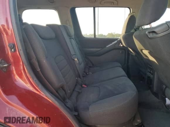 2010 Nissan Pathfinder SE z VIN 5N1AR1NB5AC614838, wystawiony jako Copart lot #84002635 z przebiegiem 231 636 mil mil oraz Szkoda całkowita • Salvage title. Historia ofert i sprzedaży dostępna na DreamBid. Obrazek 11.