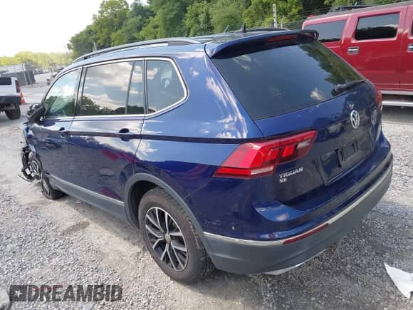 2021 Volkswagen Tiguan SE с VIN 3VV2B7AX8MM056411, выставлен на аукционе IAAI как лот 42988314 с пробегом 93 989 миль миль и . История ставок и продаж доступна на DreamBid. Изображение 3.