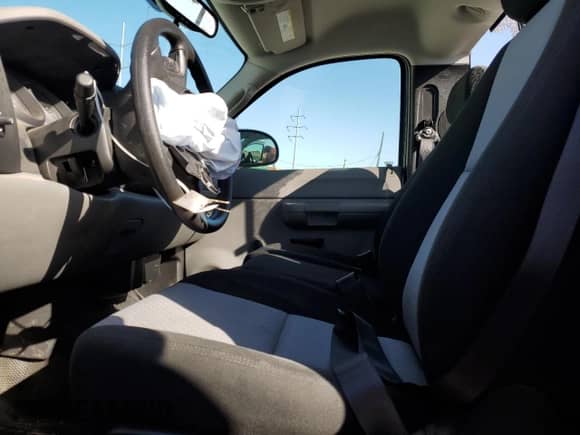 2009 Chevrolet Silverado 1500 Work Truck with VIN 1GCEC14C79Z130972, listed as a Copart auction lot 71956185 with 24,806 mi miles and Salvage title. Bid and sale history available at DreamBid. Image 7.
