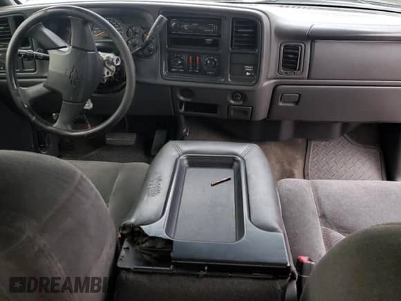 2003 Chevrolet Silverado 1500 LS z VIN 1GCEC19T73E215270, wystawiony jako Copart lot #71969234 z przebiegiem 216 309 mil mil oraz Szkoda całkowita • Salvage title. Historia ofert i sprzedaży dostępna na DreamBid. Obrazek 8.