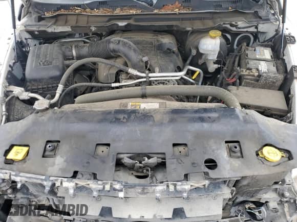 2018 Ram 1500 Tradesman z VIN 1C6RR6FT3JS317964, wystawiony jako Copart lot #85601635 z przebiegiem 142 145 mil mil oraz Szkoda całkowita • Salvage title. Historia ofert i sprzedaży dostępna na DreamBid. Obrazek 11.